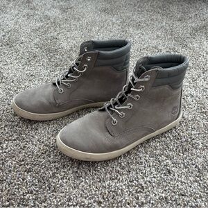 Women’s Timberland boots size 7